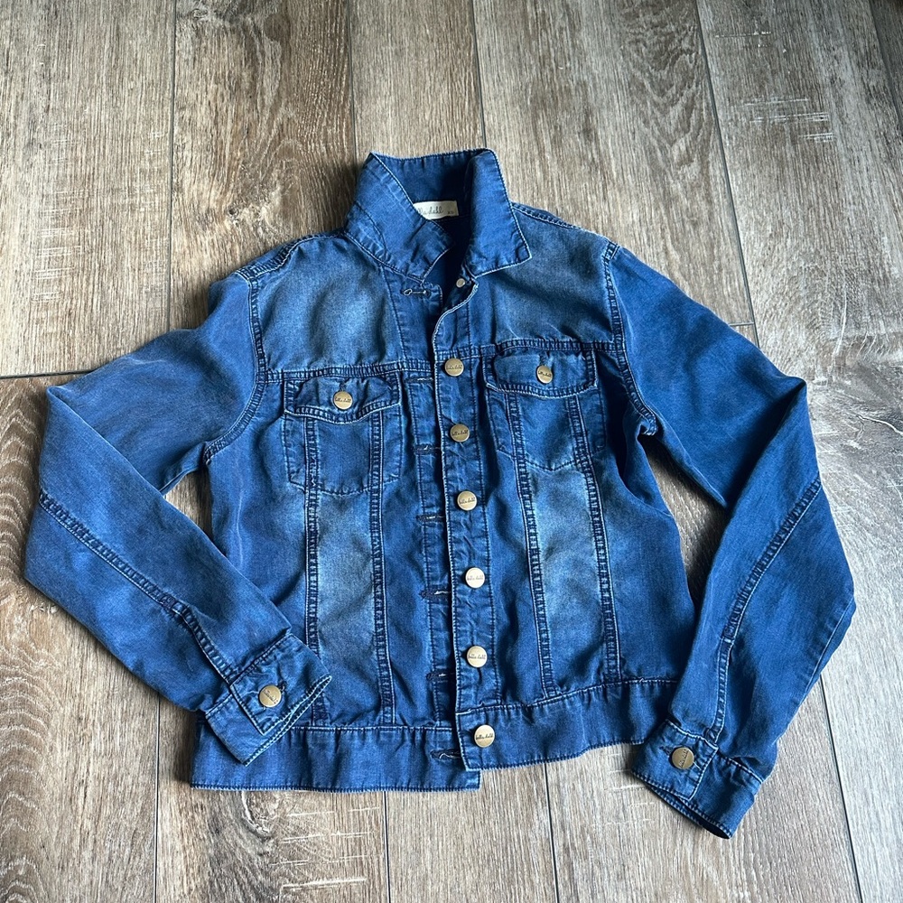 bella dahl denim jacket size XSmall